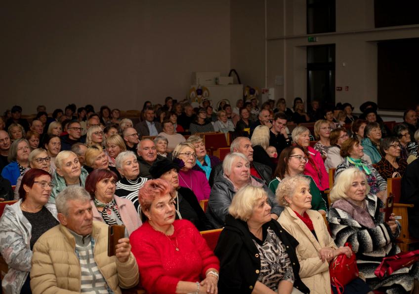                  Romansų vakaras „Tu ateisi vakarui nuraudus‘‘